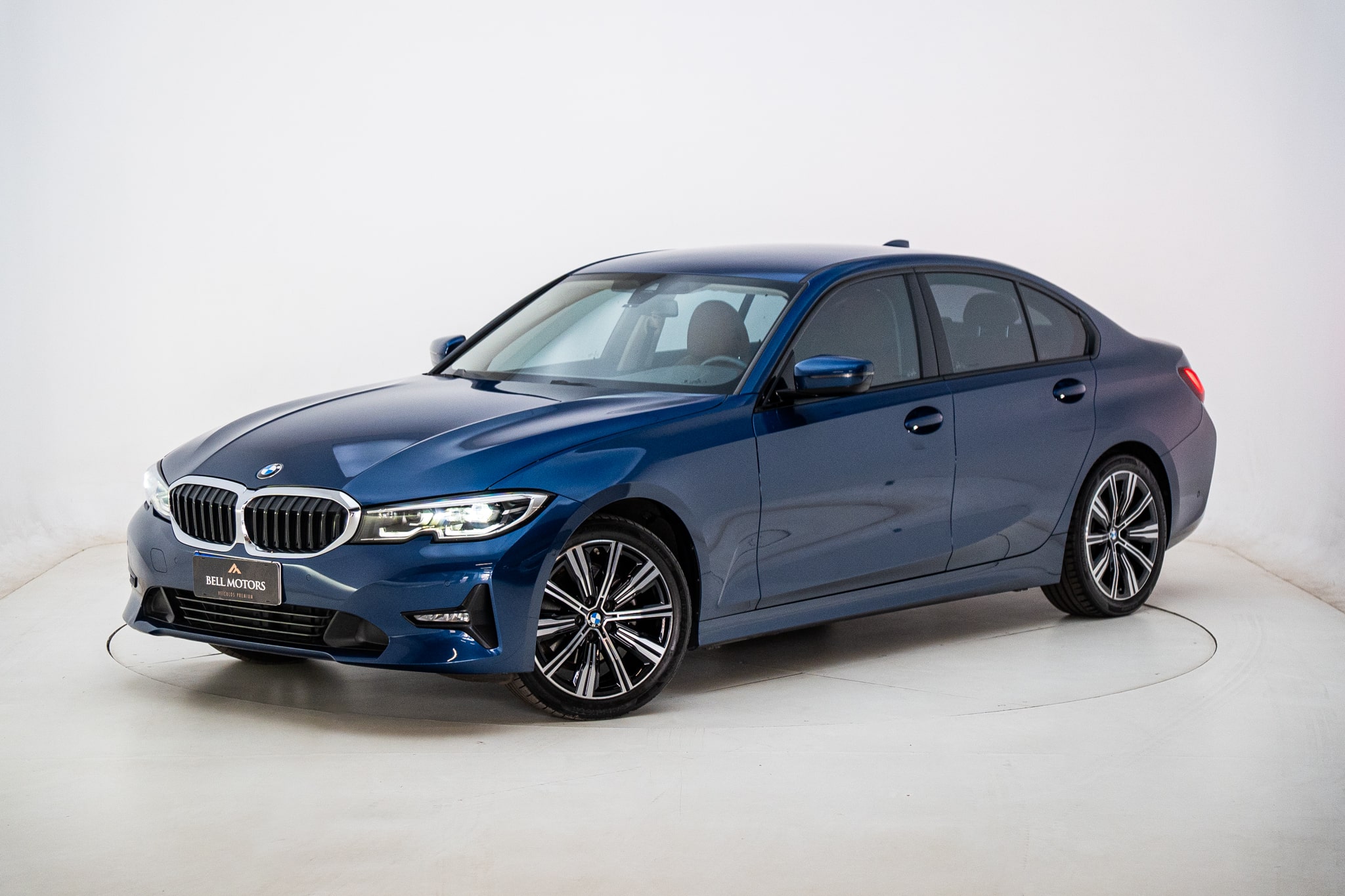 BMW 320i - Azul-31-min